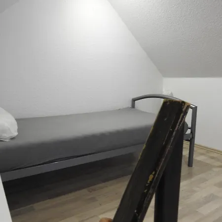 Alte Schmiede ראתנאו